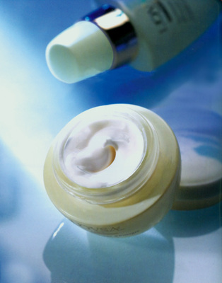 北京北協(xié)本草 化妝品技術(shù)開(kāi)發(fā)的創(chuàng)新領(lǐng)航者與自助貿(mào)易平臺(tái)賦能